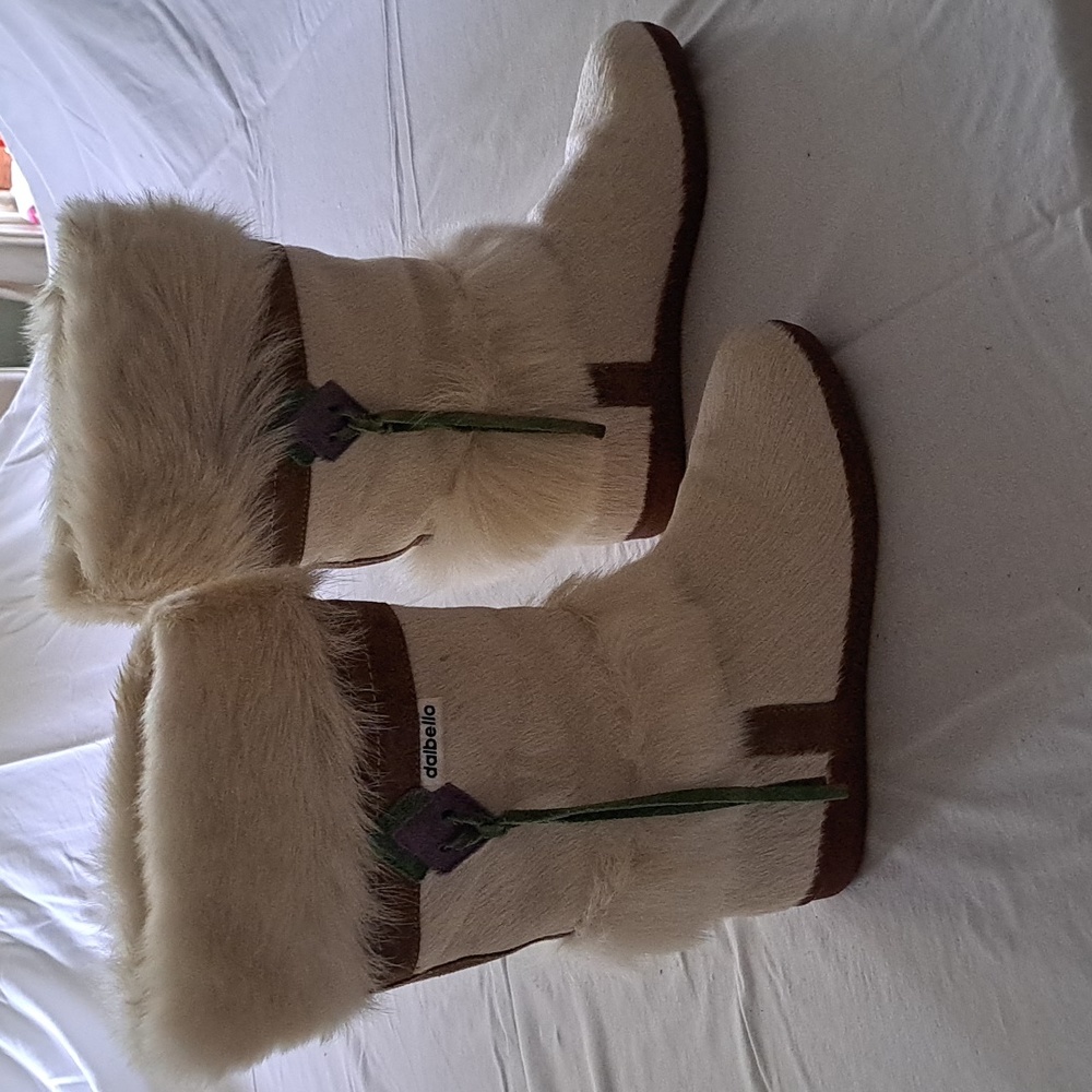 Dalbello Women's Goat Hair Boots in white - Picture 3 of 13
